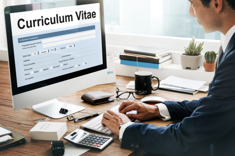 Dónde hacer un currículum: herramientas que puedes utilizar